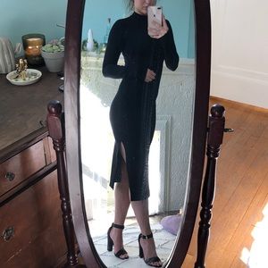 NWT! Forever 21 Bodycon dress with slit.